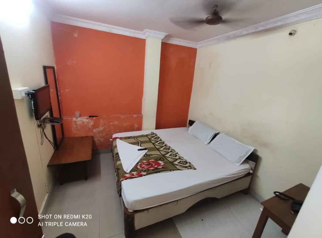 Hotel Sai Nivas Residency Hyderabad Exterior photo